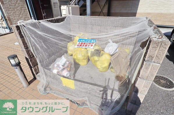 レオパレスフォレストフラワーの物件内観写真